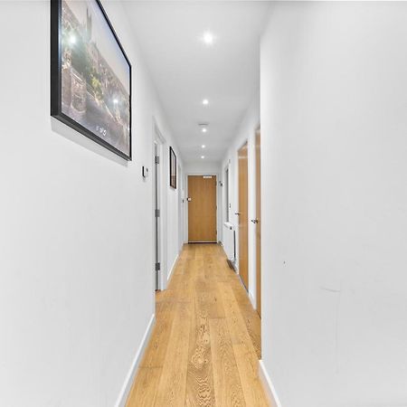 The Exquisite Gem Of Canterbury - Huge Balcony Appartamento Esterno foto