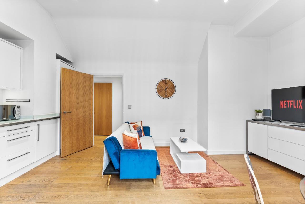 The Exquisite Gem Of Canterbury - Huge Balcony Appartamento Esterno foto