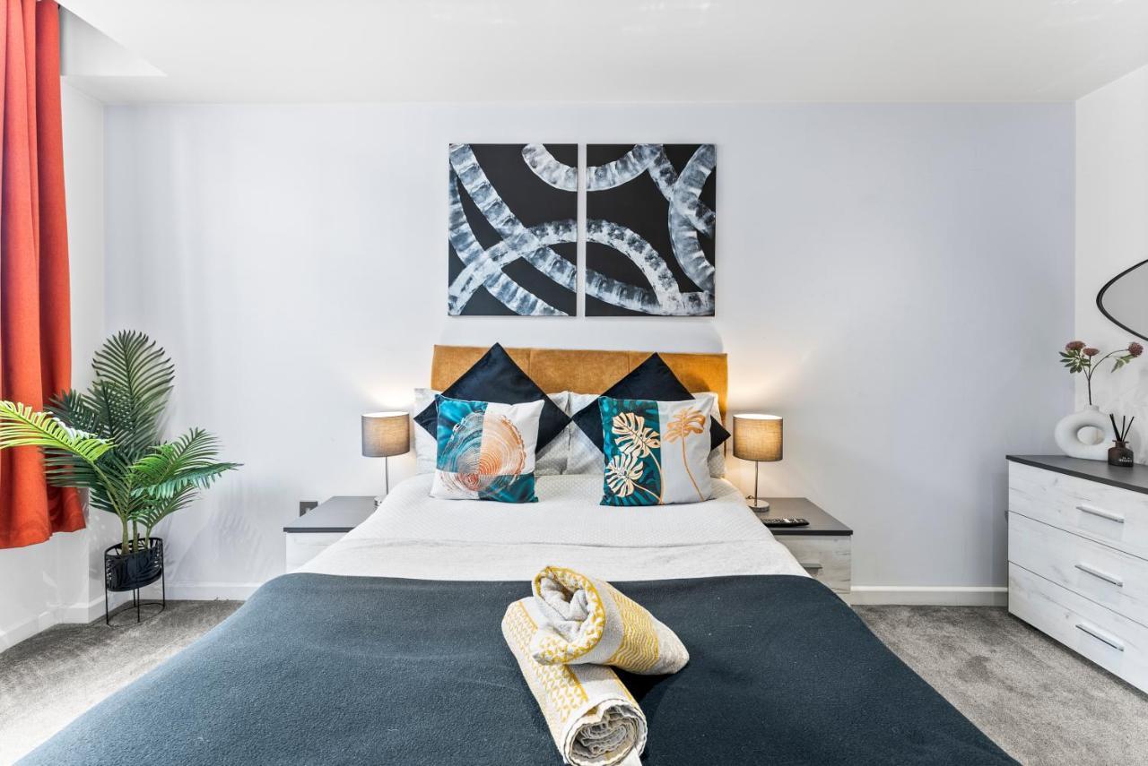 The Exquisite Gem Of Canterbury - Huge Balcony Appartamento Esterno foto
